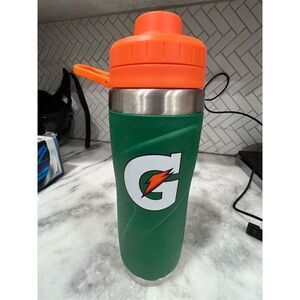 Brand New Gatorade 26 oz. Black Stainless Steel Bottle